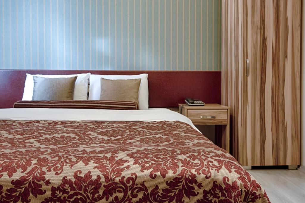 DİNAR HOTEL - Single Room
