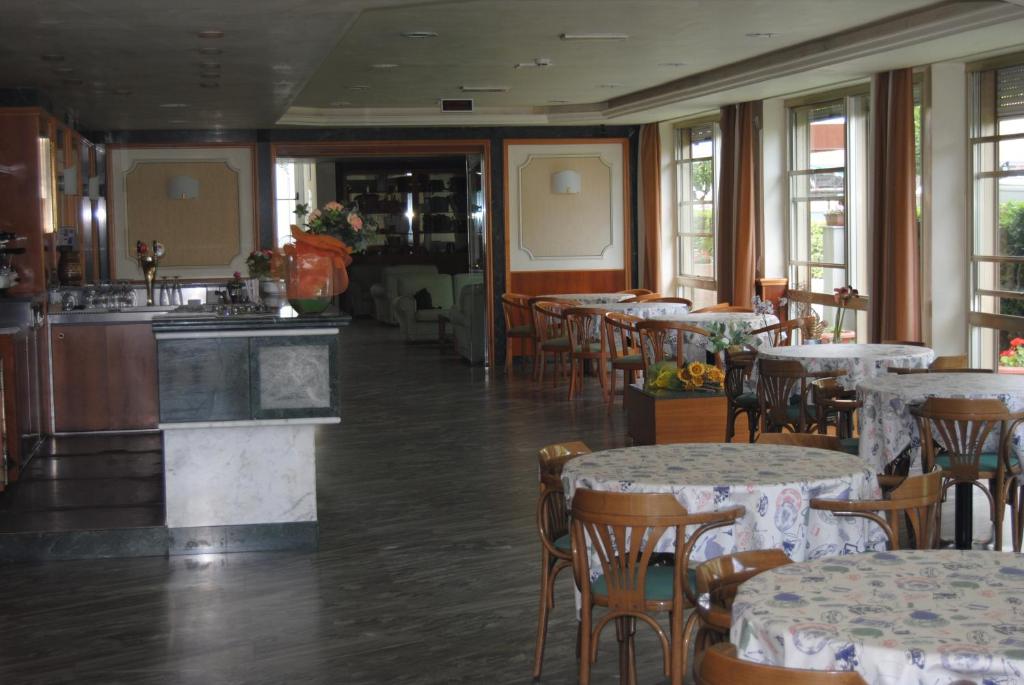 Restaurace v ubytování Hotel Boston