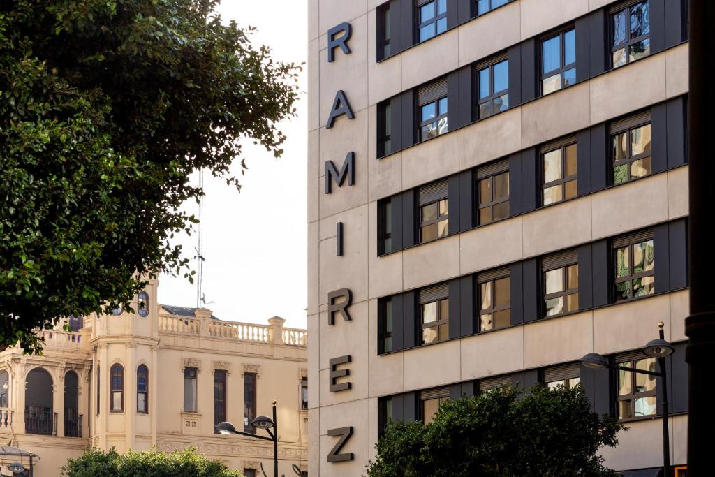 Ramirez Flats Valencia, Valencia – Updated 2023 Prices