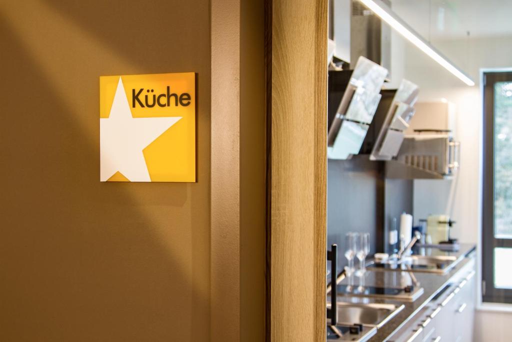 Kuchyň nebo kuchyňský kout v ubytování Hotel Südstern