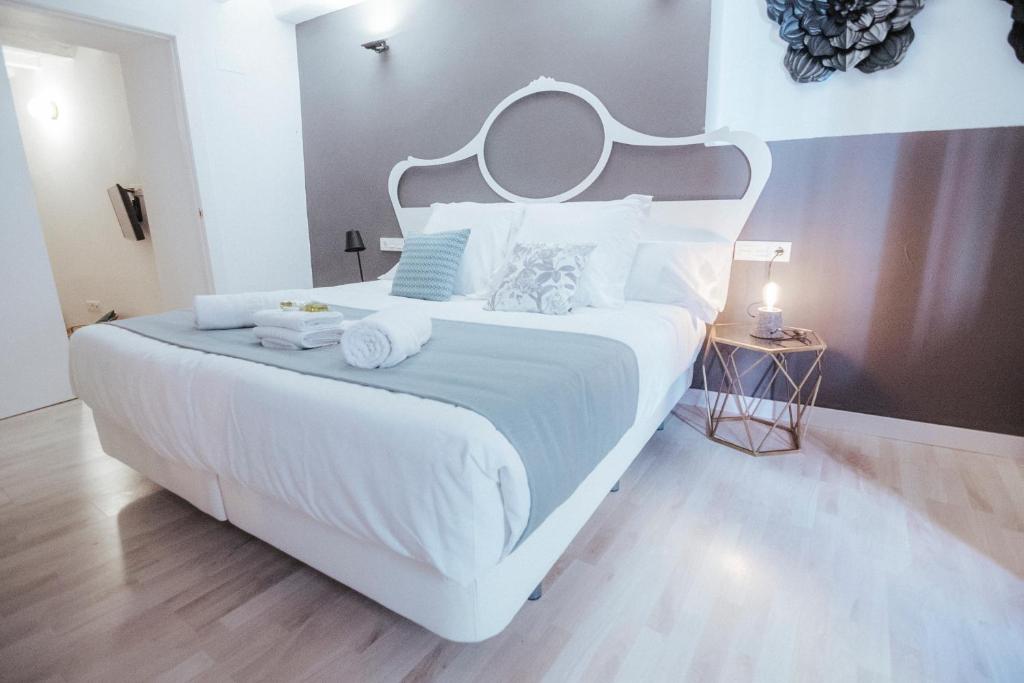 Hotel Boutique Alicante Palacete S.XVII Adults Only, Alicante ...