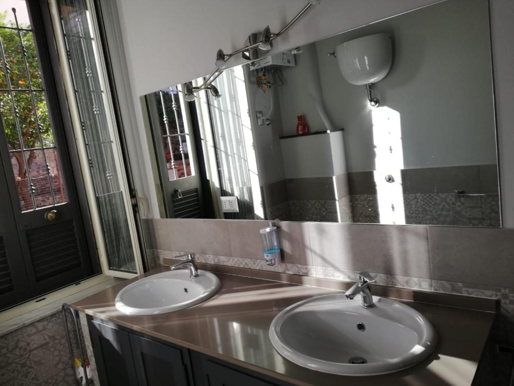 Koupelna v ubytování B&B Enjoy Ercolano