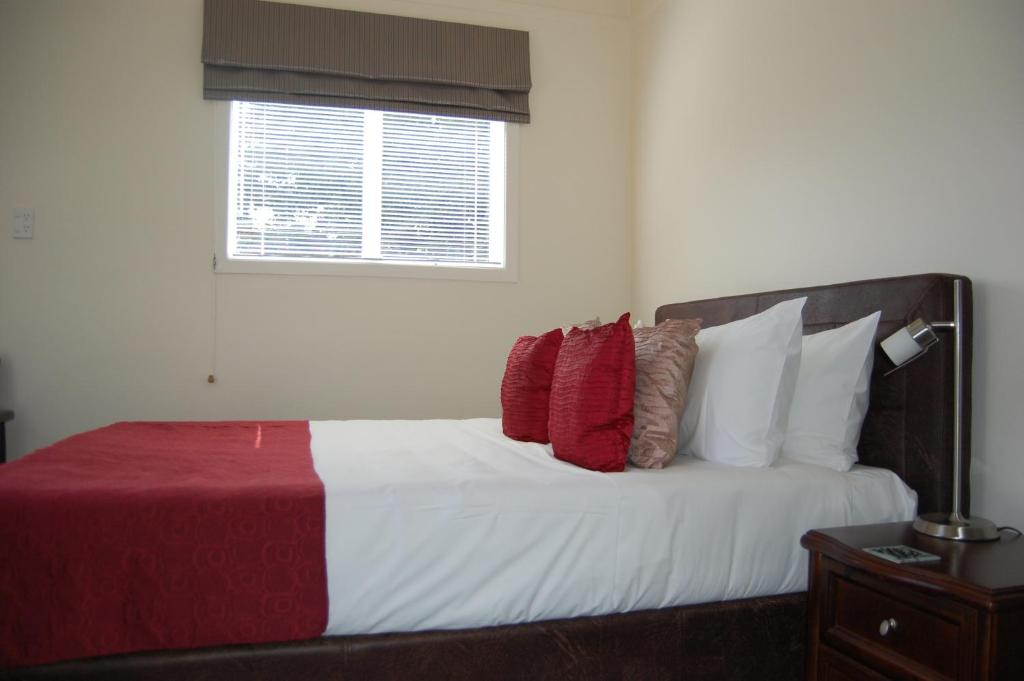 At Eden Park Motel - Resim 41