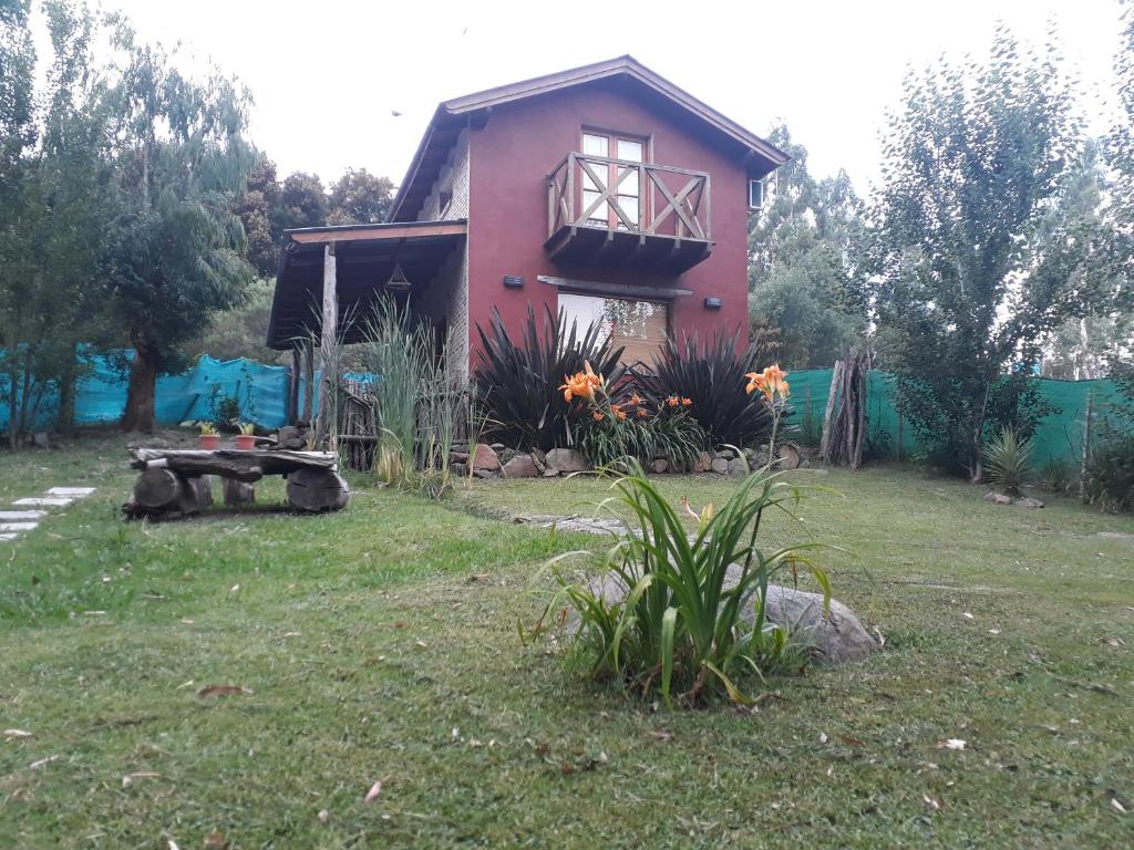 Cabañas "Lola Mora"