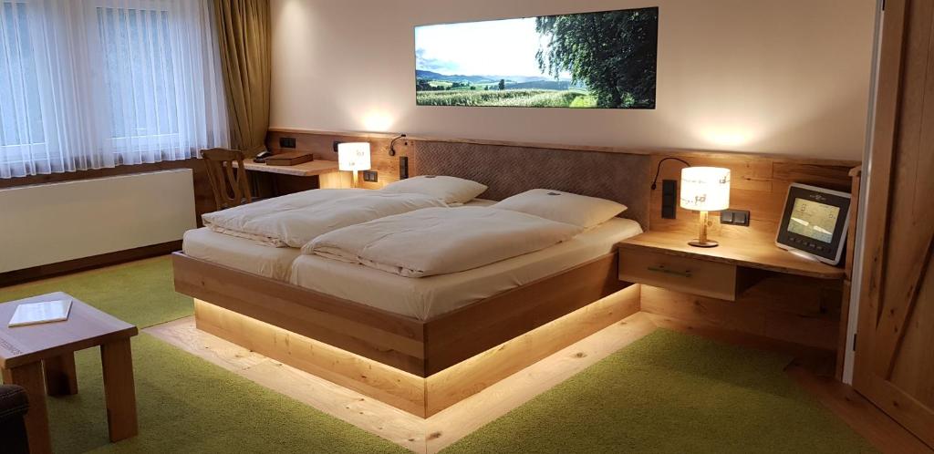 Postel nebo postele na pokoji v ubytování Hotel Kleins Wiese