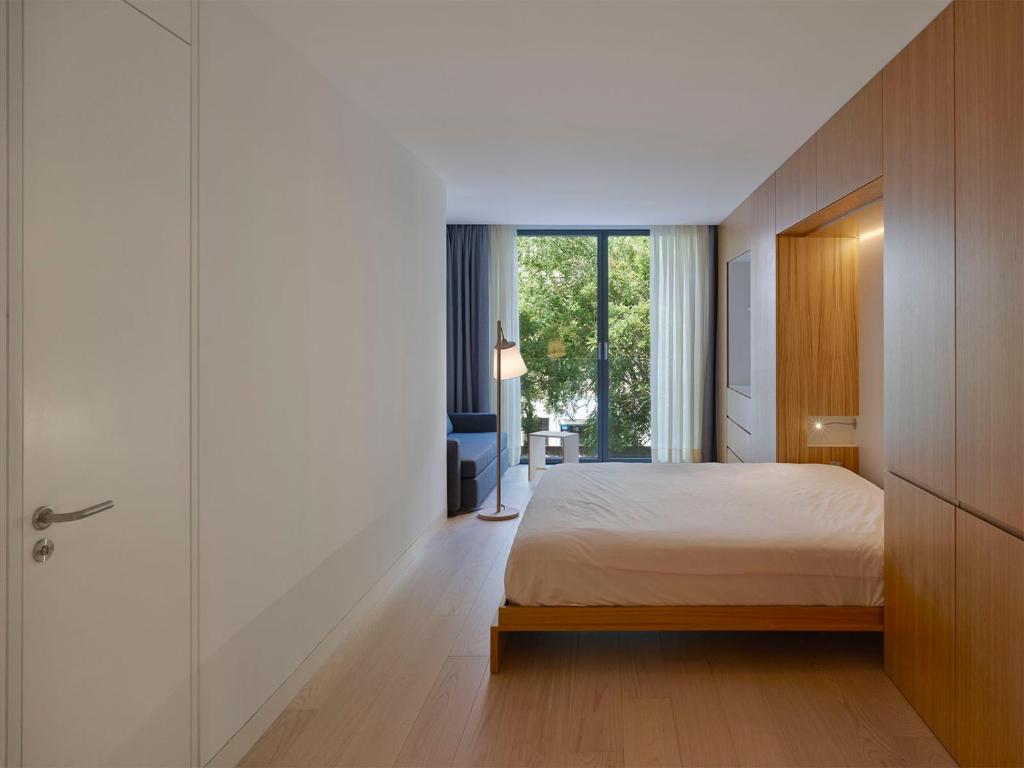 هوم آپارتمان خوان براوو - Hoom Apartments Juan Bravo، هوم آپارتمان خوان براوو