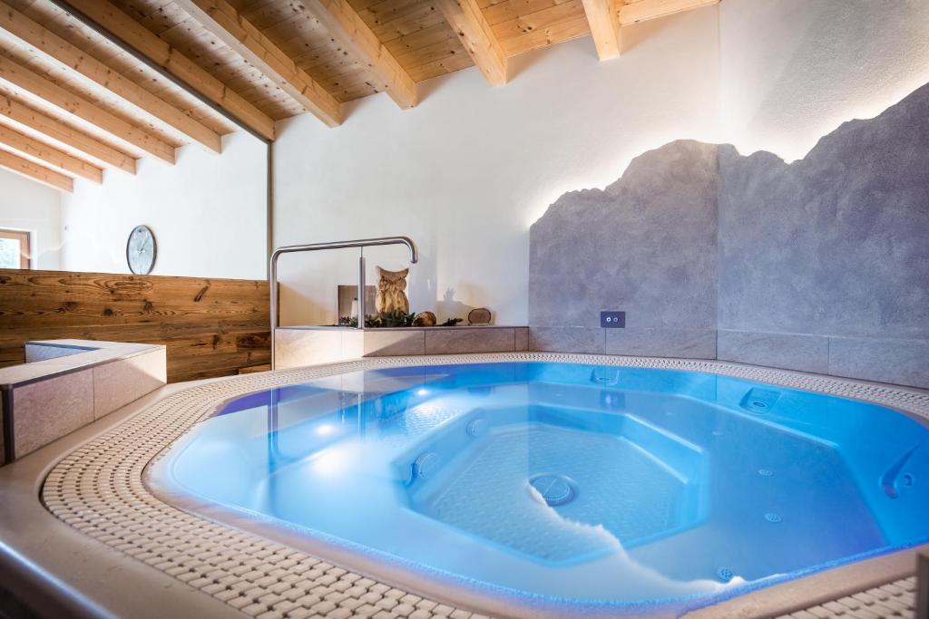 Bazén v ubytování Hotel Alcialc nebo v jeho okolí