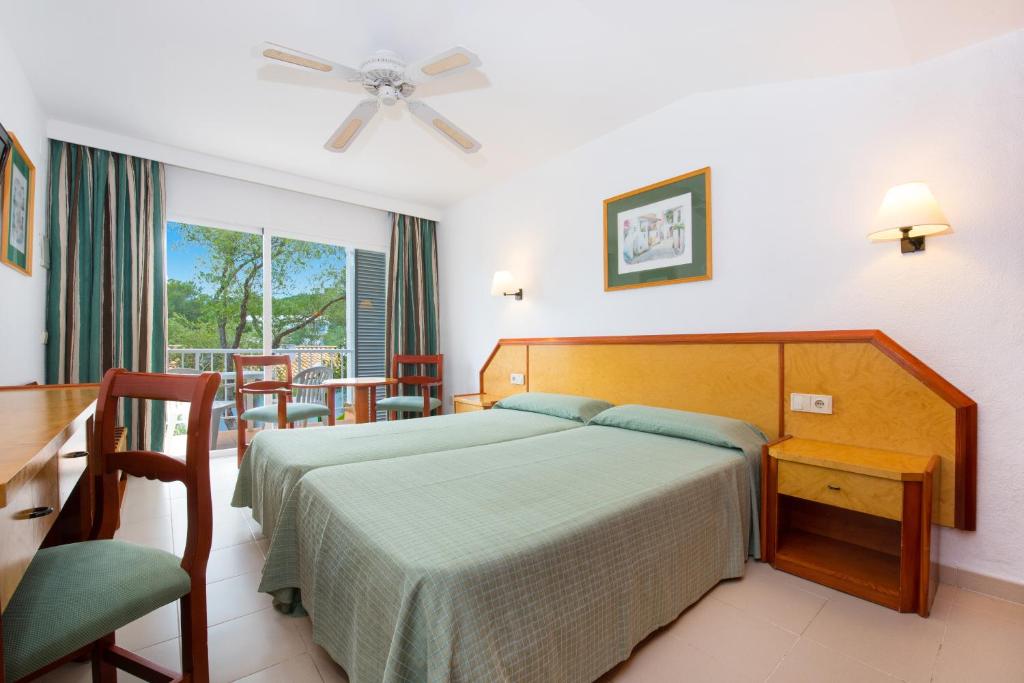 Фотография из галереи Hotel Cala Romántica в Кала-Романтика