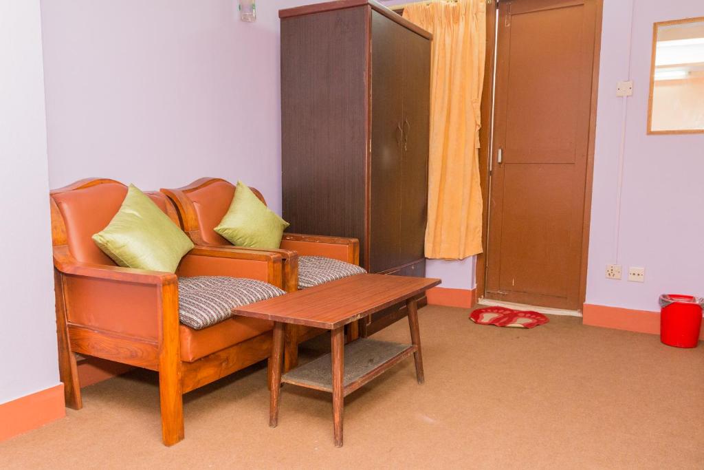 Posezení v ubytování Swastik Guest House