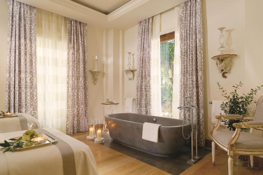 Four Seasons Hotel Firenze - Resim 16