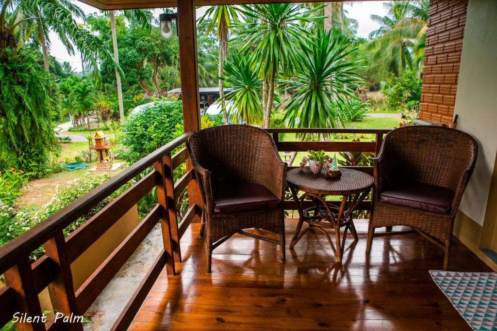 Zahrada ubytování Silent Palm Samui