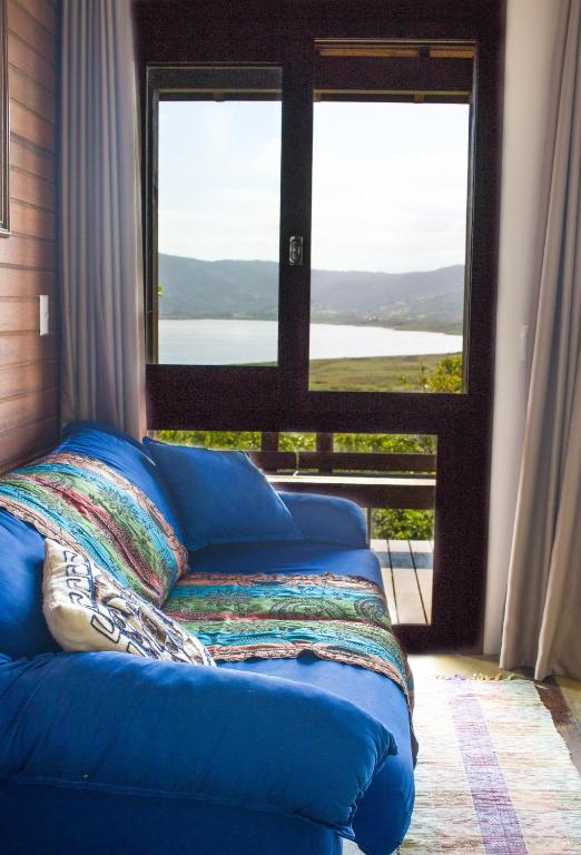  Casa em CondomÍnio Fechado com Vista para Lagoa