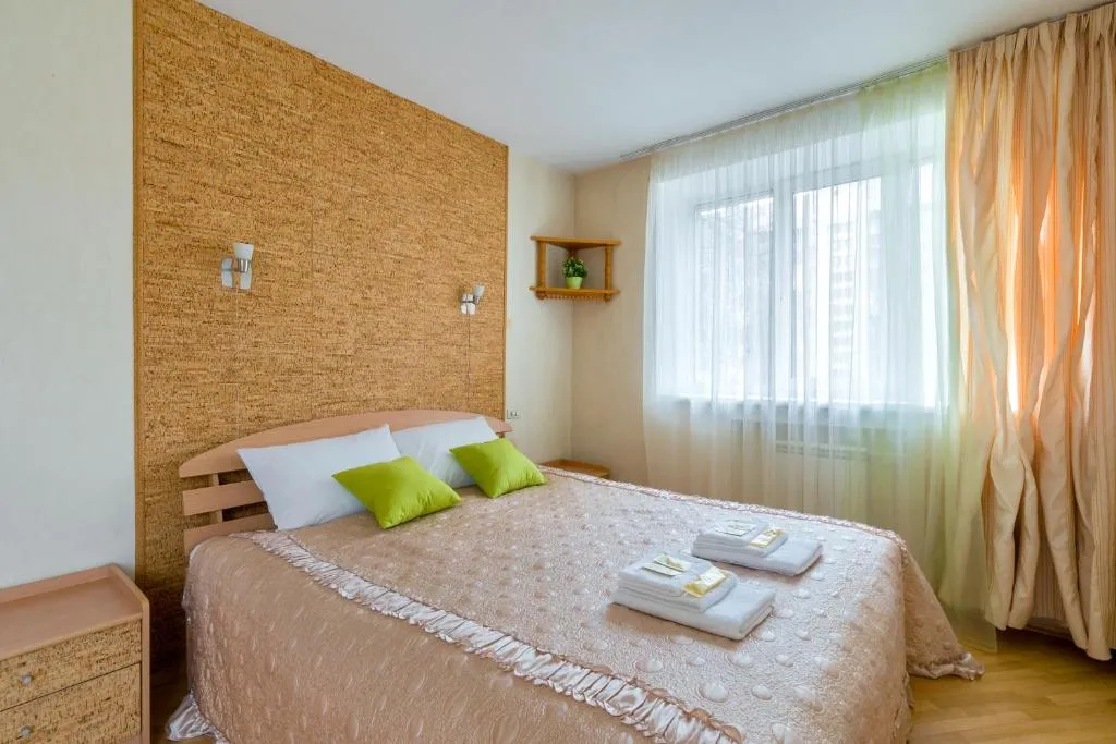 Two Bedrooms Near the Center Apartment - Двухкомнатная квартира на Васильевском острове, 5 спальных мест, RentHouse, Kudrovo, Russia