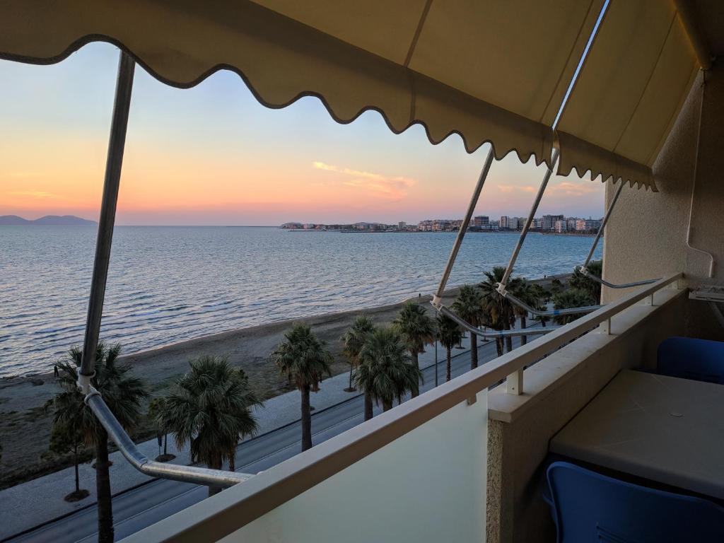 Lucky Lux Apartment - Image 6