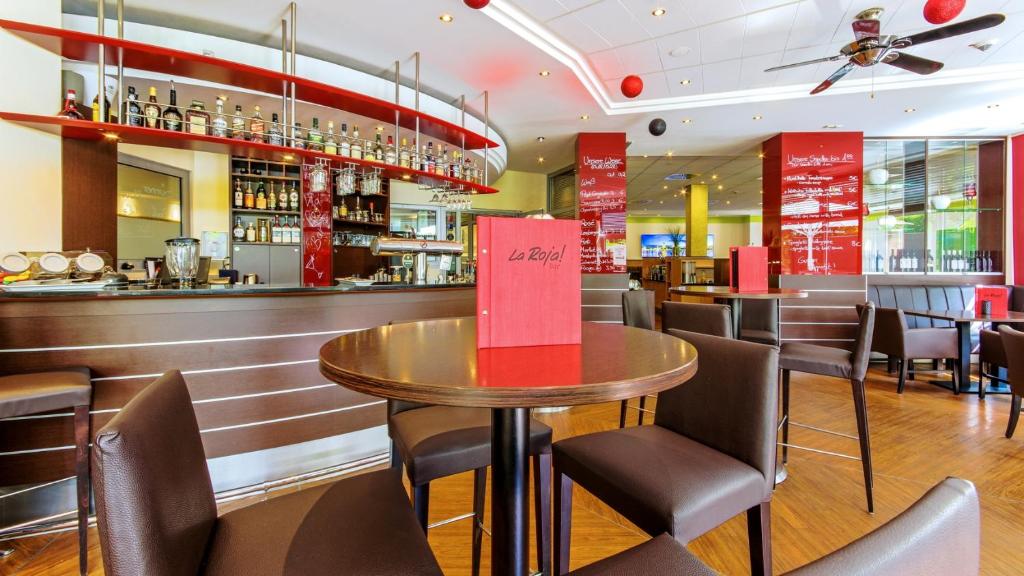 PhiLeRo Hotel Köln - Resim 14