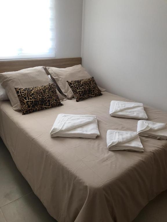 Postel nebo postele na pokoji v ubytování Medano Beach Villas