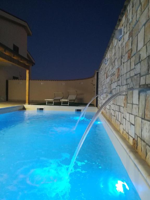 Bazén v ubytování B&b A Due Passi Dal Sole nebo v jeho okolí