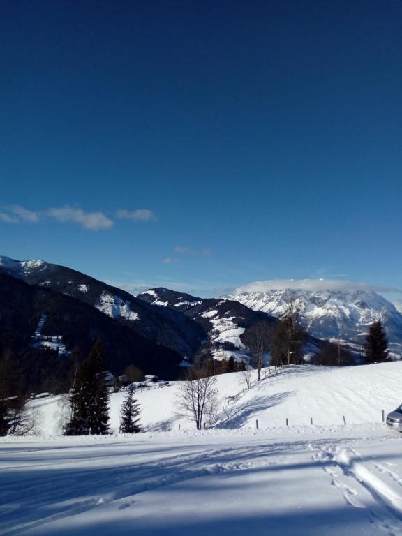 Hochkirg Lehen v zimě