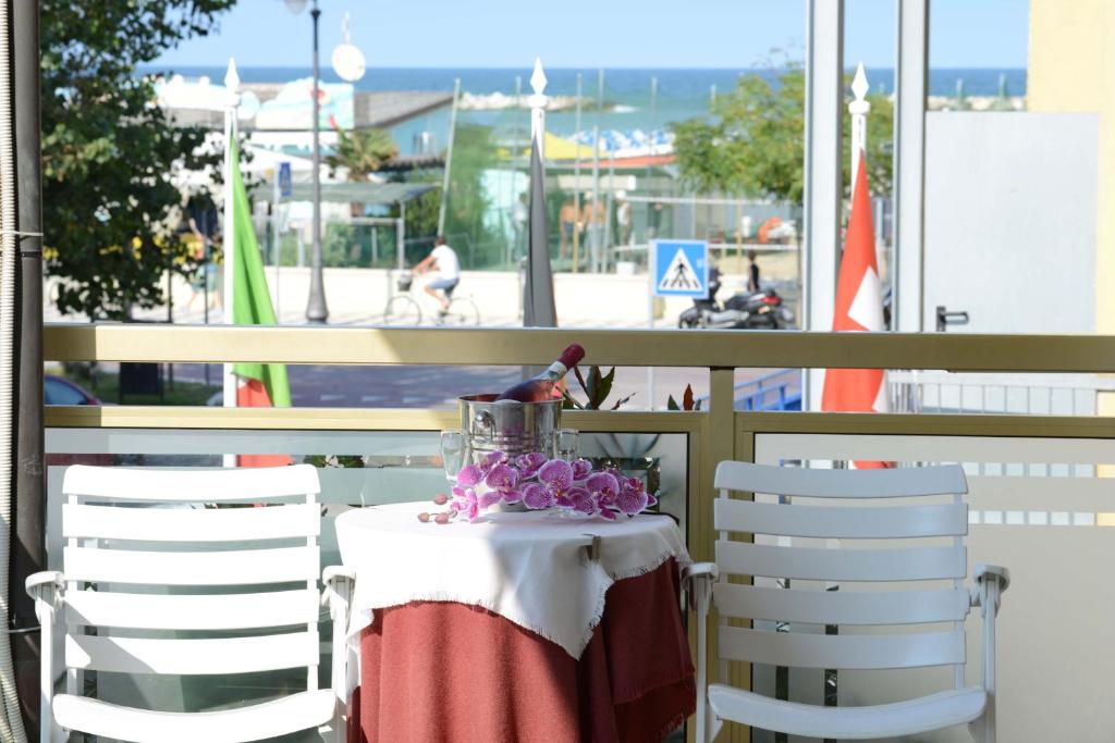 Nespecifikovaný výhled na moře nebo výhled na moře při pohledu z hotelu