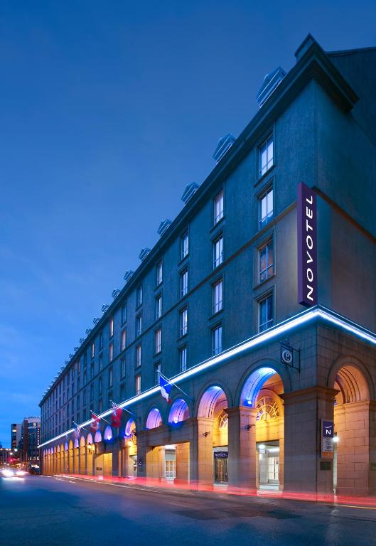 The Novotel Toronto Centre photo