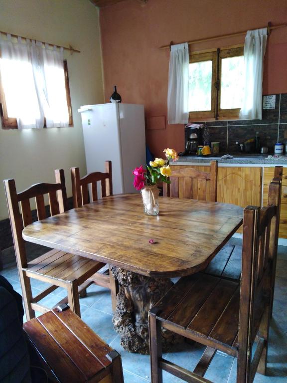 Kuchyň nebo kuchyňský kout v ubytování Tree House Hostel