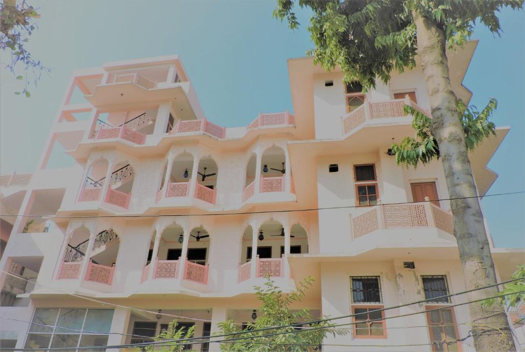 Gallery image of Hotel Karni Niwas in Jaipur