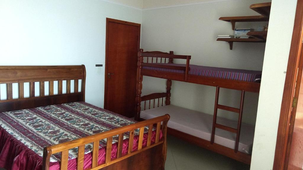  Casa Praia Grande - Guilhermina- 2 suítes com ar condicionado