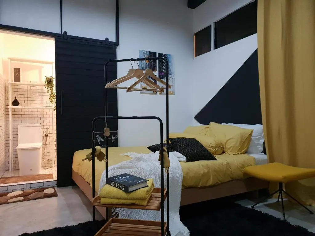 The Platform 3/4 Poshtel, Bangkok, Thailand