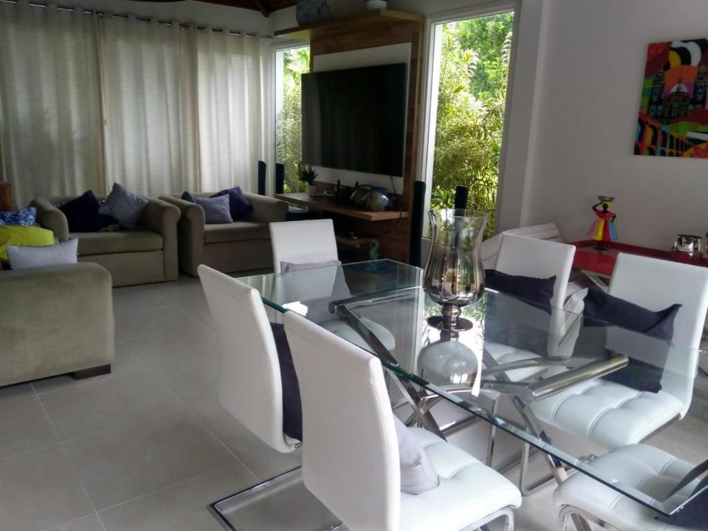  Casa em Búzios no Condomínio Jardim do Lago