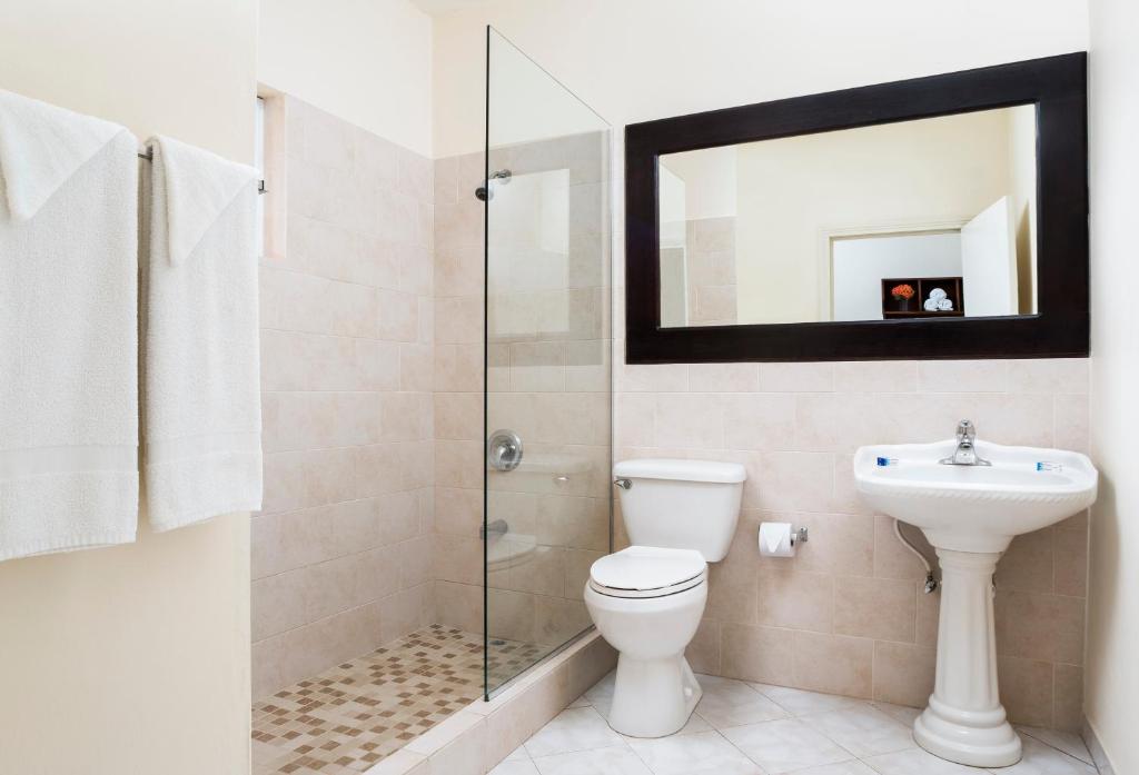 Un baño de White Sands Negril