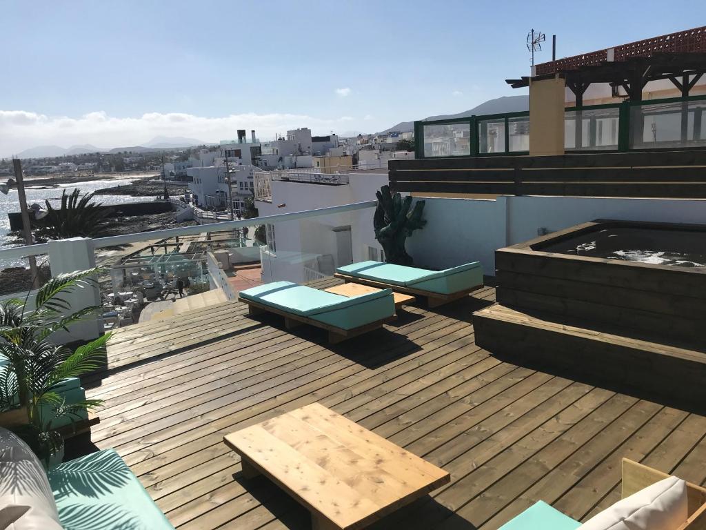 A balcony or terrace at Habour Side II
