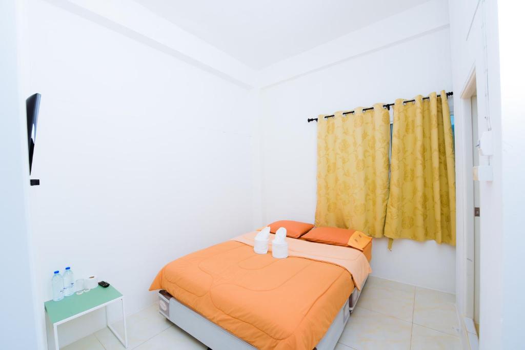 Nadpob Mansion - Economy Double Room