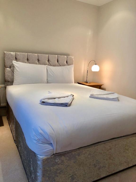Stylish Apartments in Victoria & Westminster - One-Bedroom Apartment