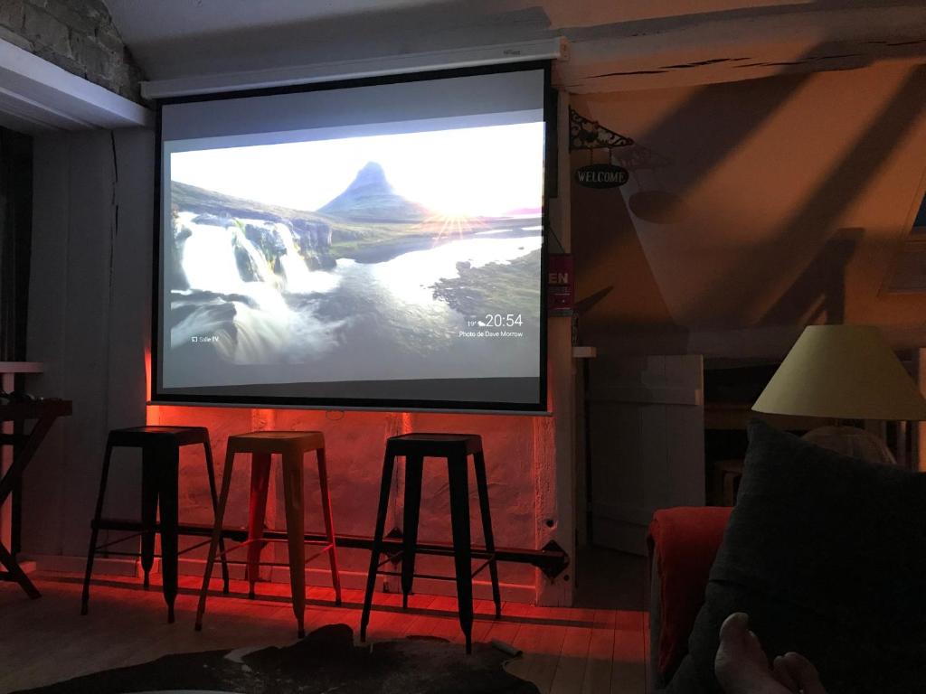 TV a/nebo společenská místnost v ubytování Barsy 34