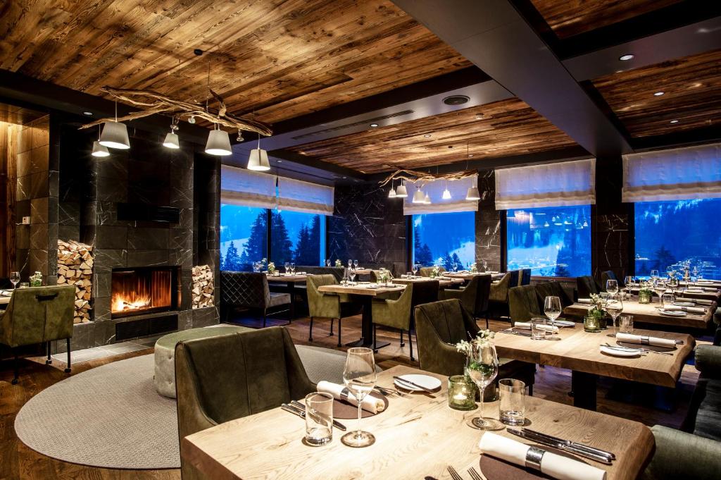 Restaurace v ubytování A-ROSA Ifen Hotel Kleinwalsertal