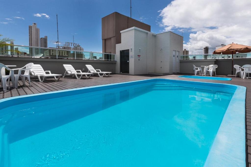  Hotel Rosenbrock