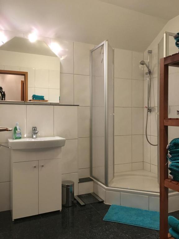 Bredeneyer Straße 66A - Apartamento De Un Dormitorio
