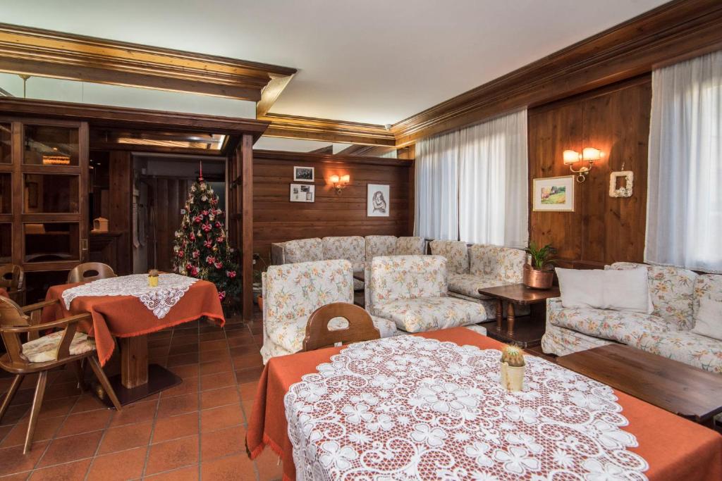 Posezení v ubytování Al Sole Hotel Ristorante dal 1870