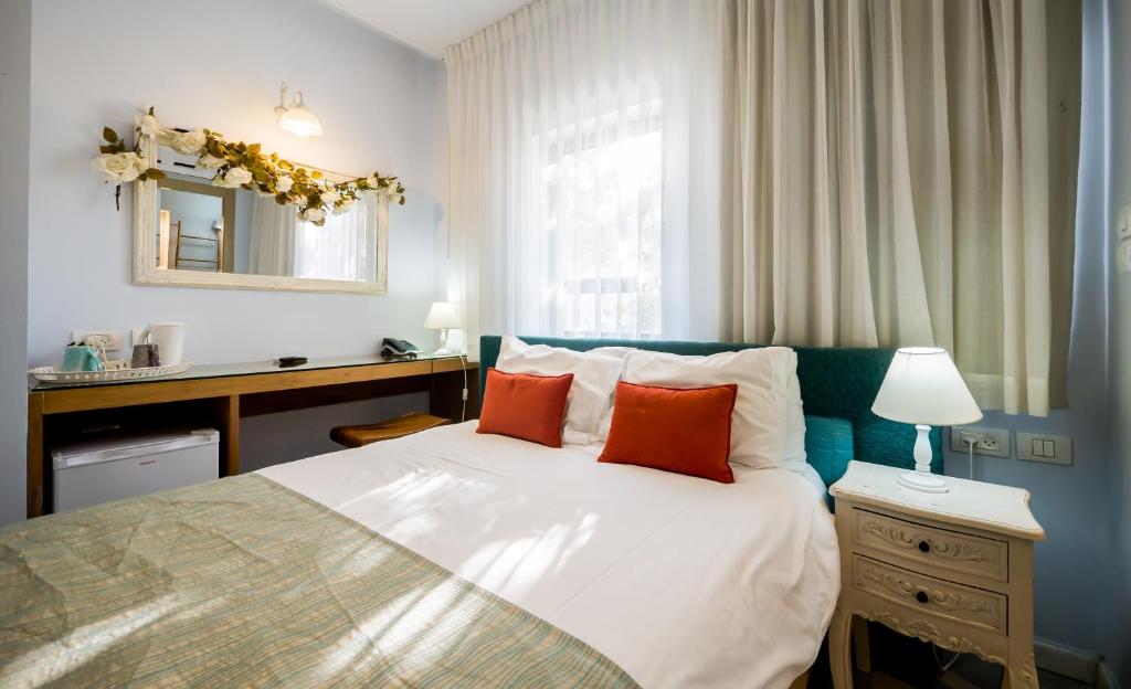 Private Beach Bat Galim Boutique Hotel - Economy Double Room