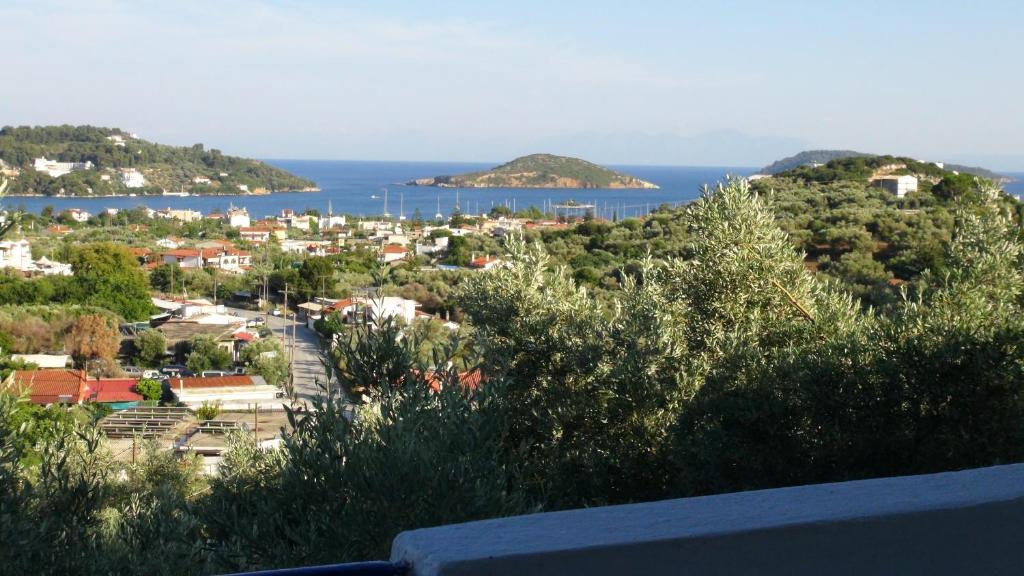 Camelia studios Skiathos Town - Appartement à Deux Chambres