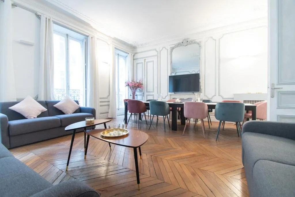 Dreamyflat - Champs Élysées, Paris, France