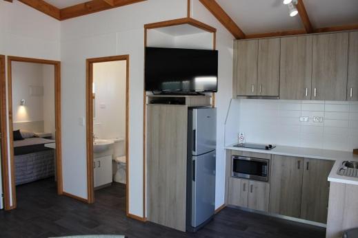 Kuchyň nebo kuchyňský kout v ubytování Ceduna Foreshore Caravan Park