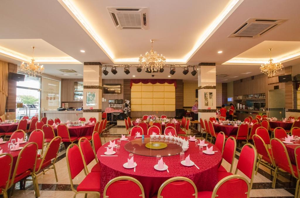 Restaurace v ubytování Grand Wonderful Hotel