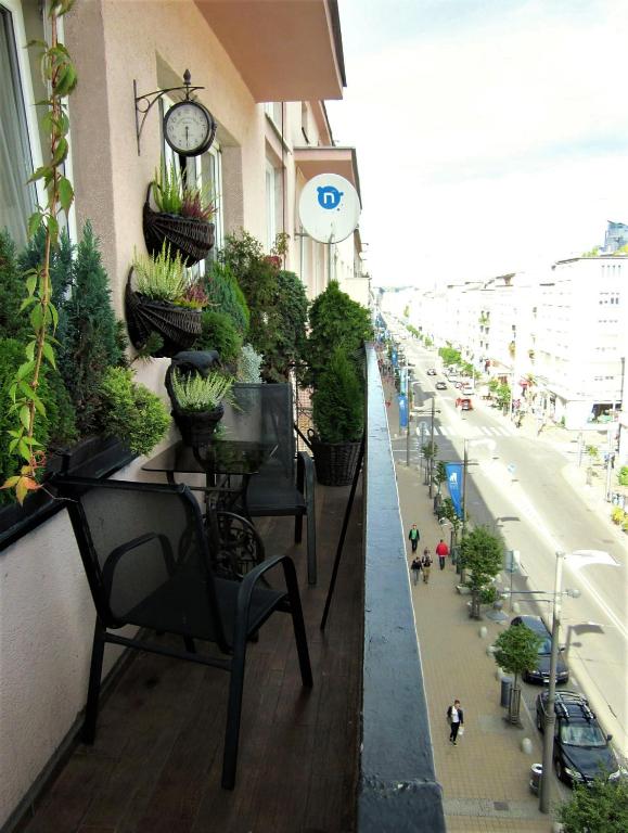 Balkón alebo terasa v ubytovaní Centrum, 700m do plaży - 2 sypialnie, salon, balkon, bezpłatny parking,
