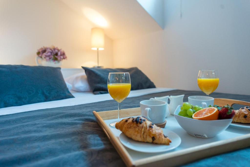 Studios & Apartments Porto - 4