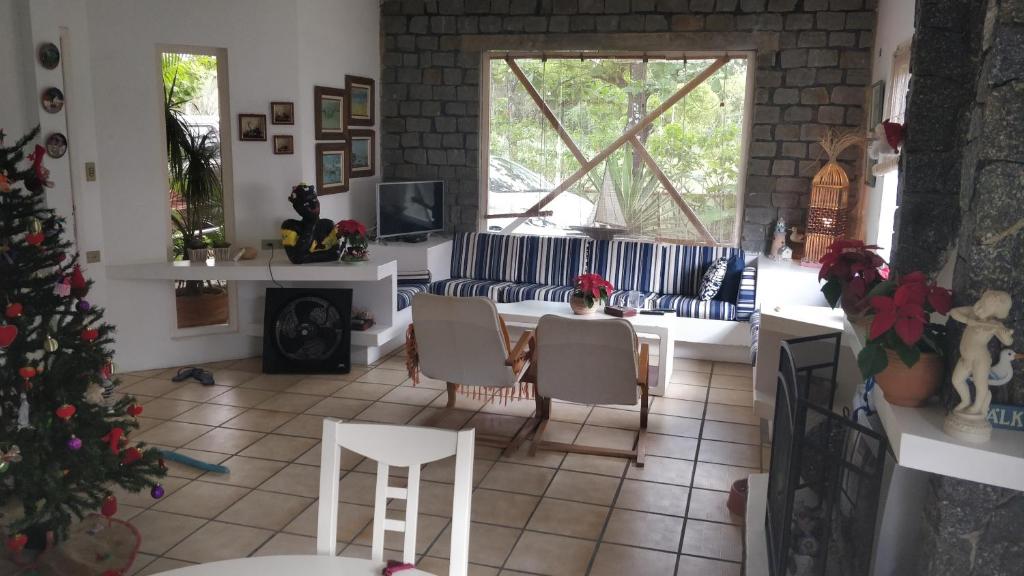  Casa em Itapoá-Thenorio SC
