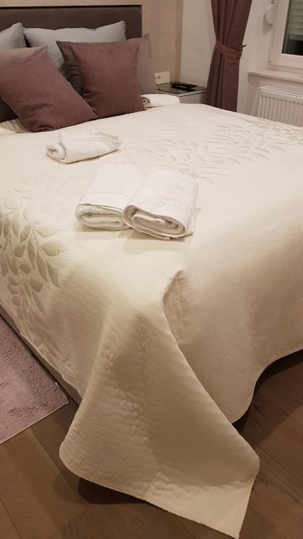 Citylux Apartments - 17