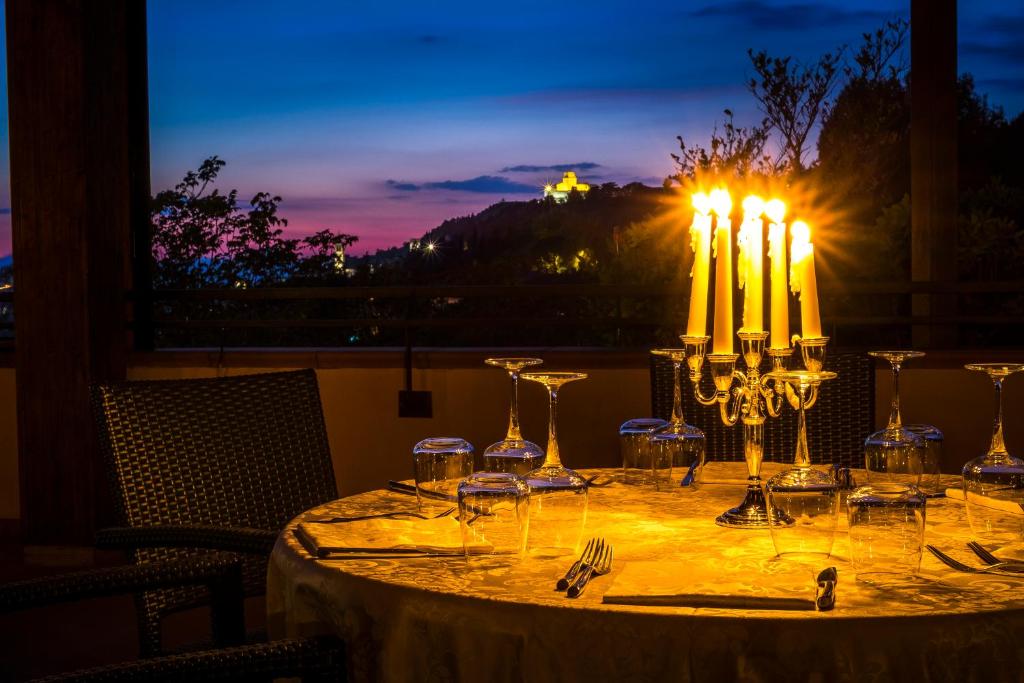 BV Grand Hotel Assisi - Resim 14