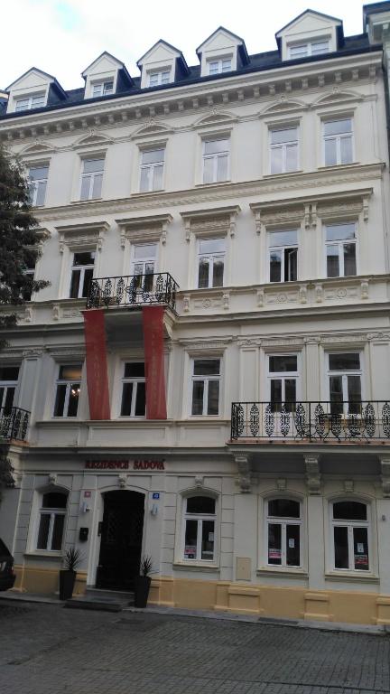Budova, kde se aparthotel nachází
