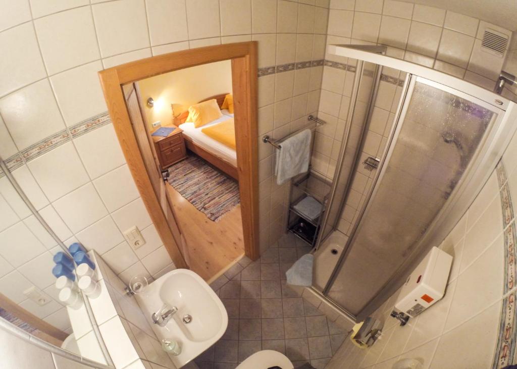 Haus Falkner - Habitación Familiar Con Ducha